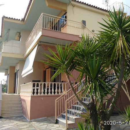 Apartamento Horizon Blue Loútsa Exterior foto