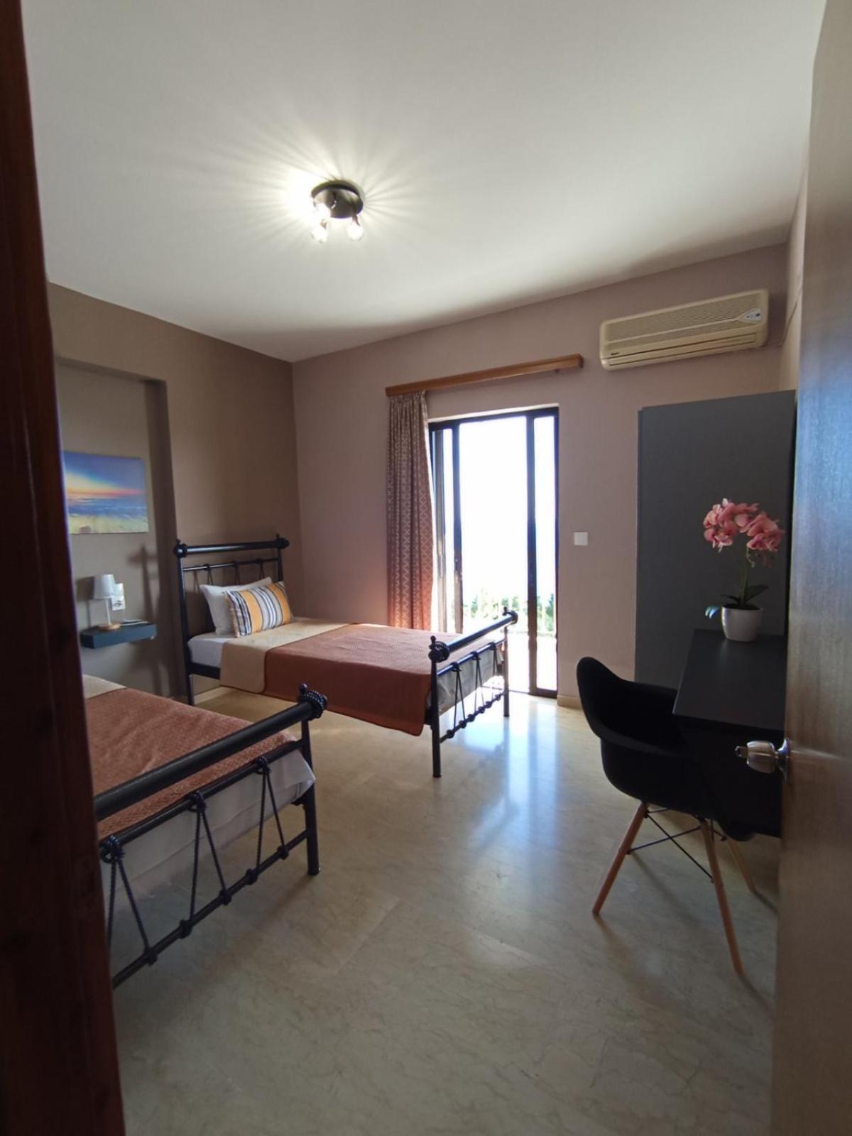 Apartamento Horizon Blue Loútsa Exterior foto